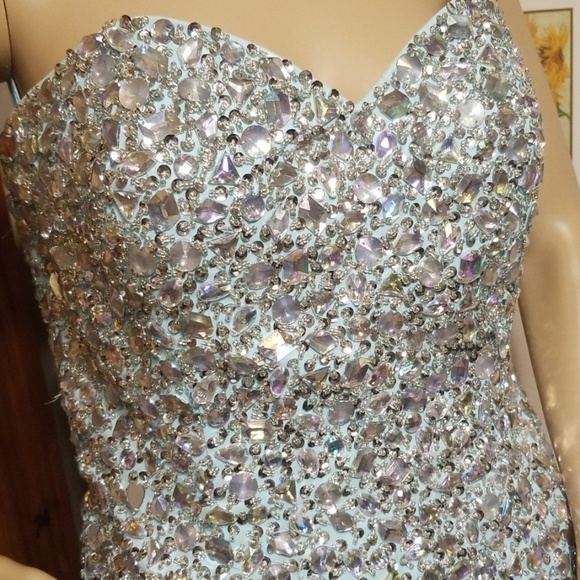Jeweled Mermaid Mint Color Size 14 Prom Dress - Picture 2 of 8